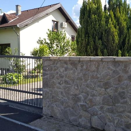 Apartman "Em" Bihac Exterior photo