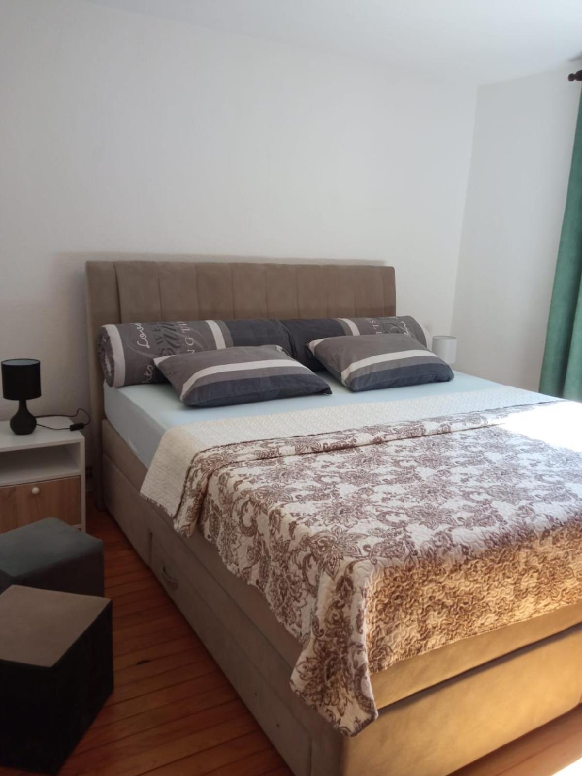 Apartman "Em" Bihac Exterior photo