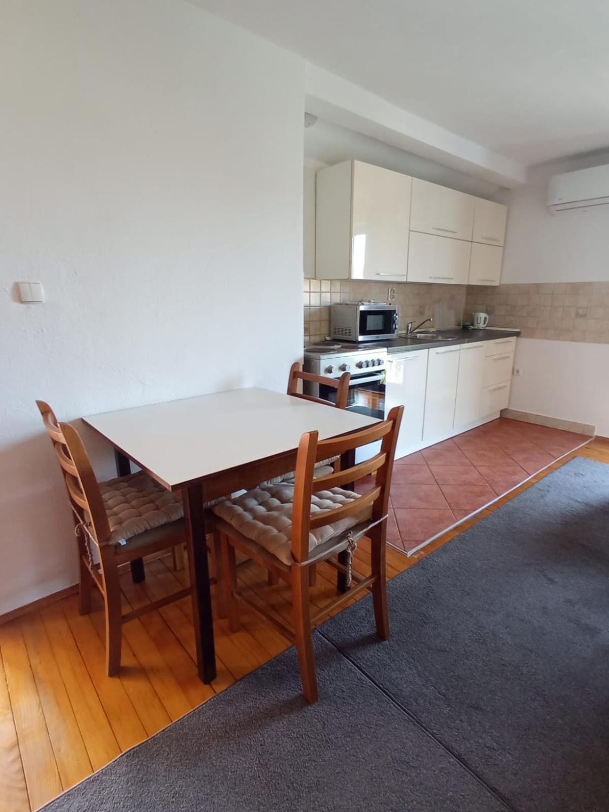Apartman "Em" Bihac Exterior photo